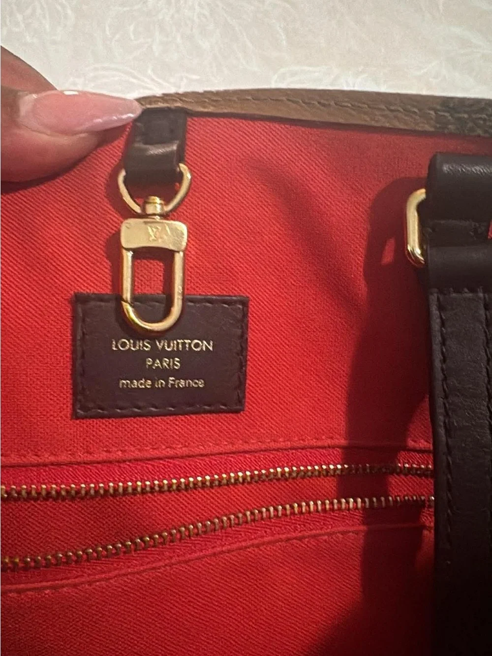 Louis Vuitton reposhing this